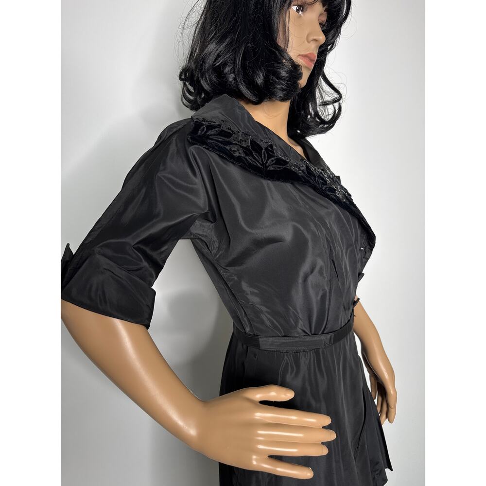 Vintage 1950s Black Cocktail belted Dress w/ Velvet Sequin Collar medium - Picture 8 of 16